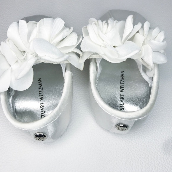 Stuart Weitzman Infant Dress Shoe - Picture 2 of 7